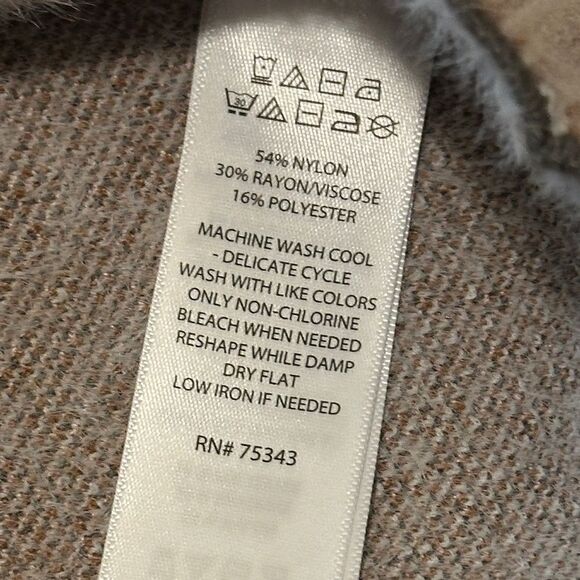 Rachel Zoe Tan and Cream Plaid Utility Jacket 1X NEW with Tag - Picture 11 of 12